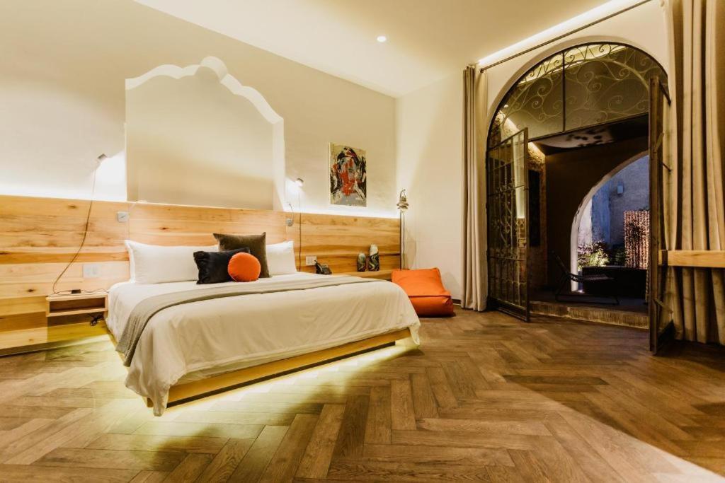 Ta Hotel De Diseno Керетаро Экстерьер фото